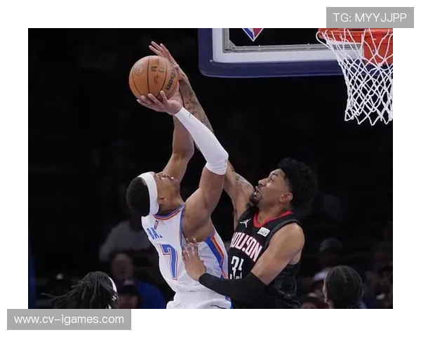 阿夫迪亚遭遇车祸无碍，率队逆转火箭取五连胜